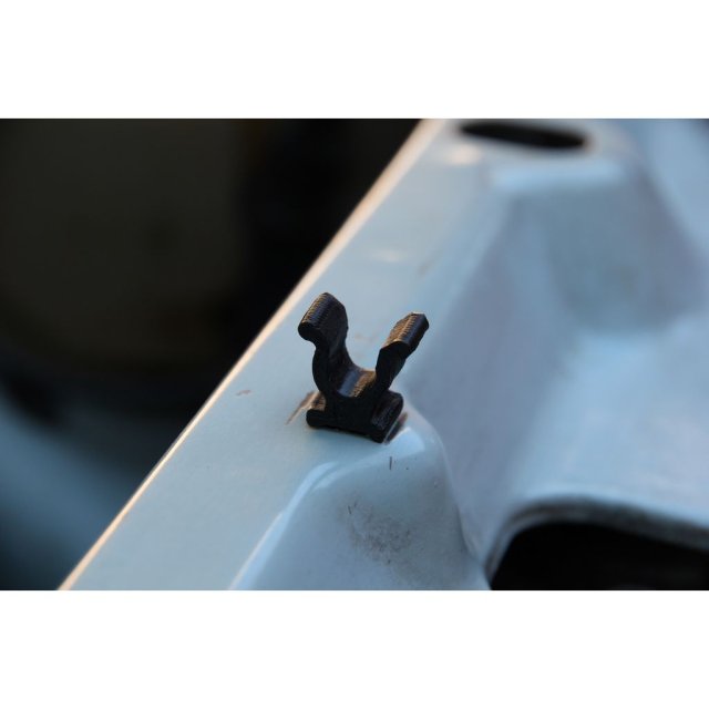 Bonnet Rod Bracket — source image