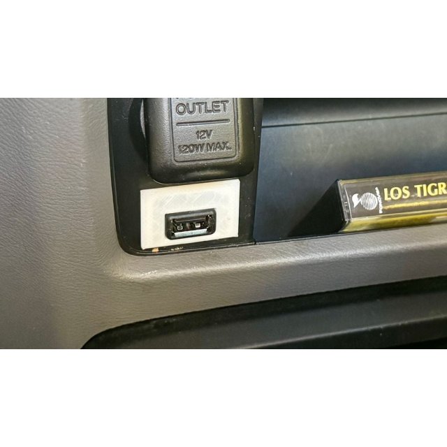 AUX Outlet to USB Panel — source image