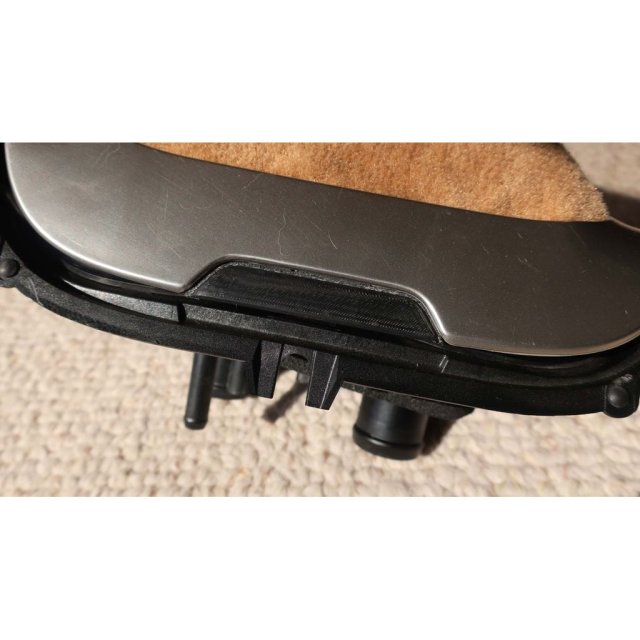Oil Door Latch — source image
