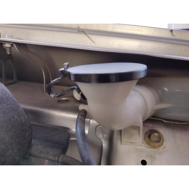 Washer Reservoir Cap — source image