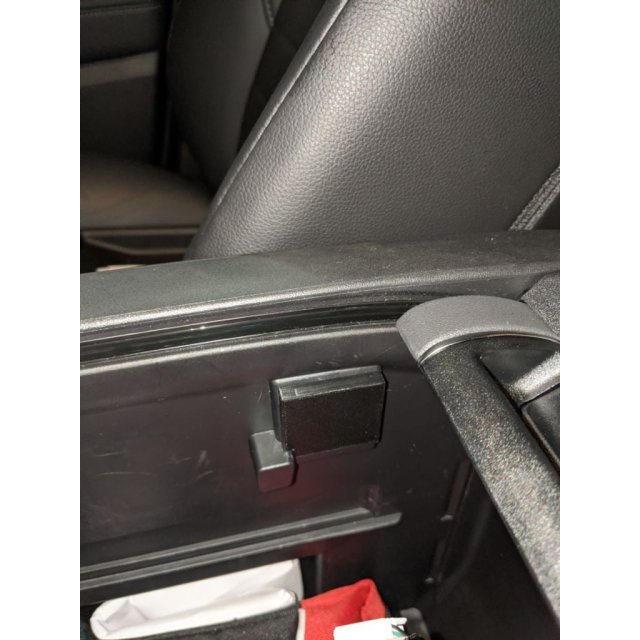 Qi charger removal cover — source image