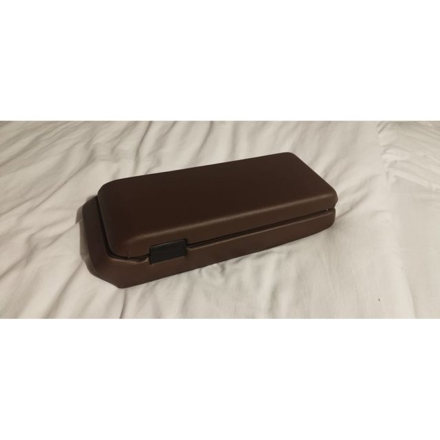 Early Armrest — source image