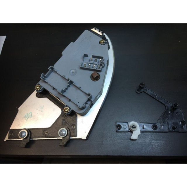 Power Seat Switch Retainer Clip — source image