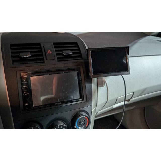 Upper Glove Compartment 17mm Ball Mount — source image