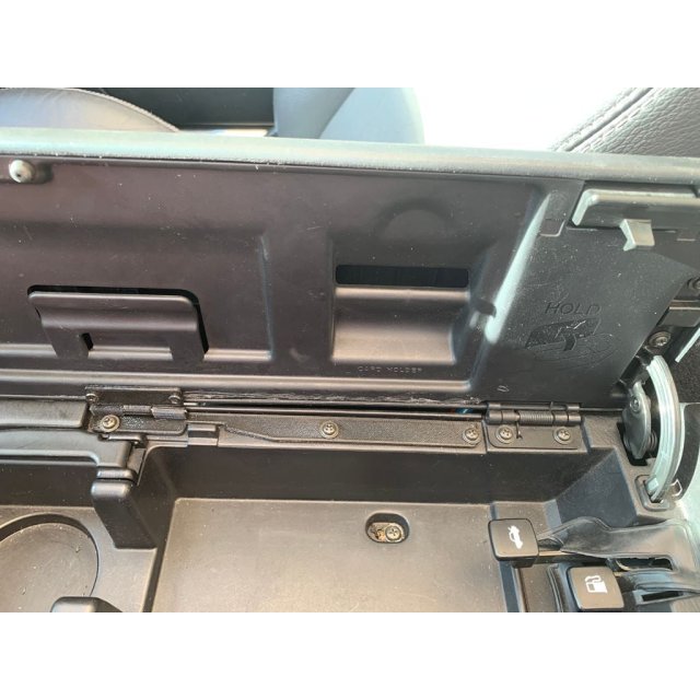 Center Console Lid Hinge — source image