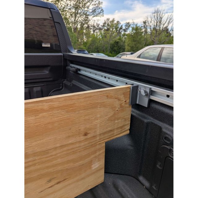 Adjustable Cargo Divider – Bed Rail Mounted — source image