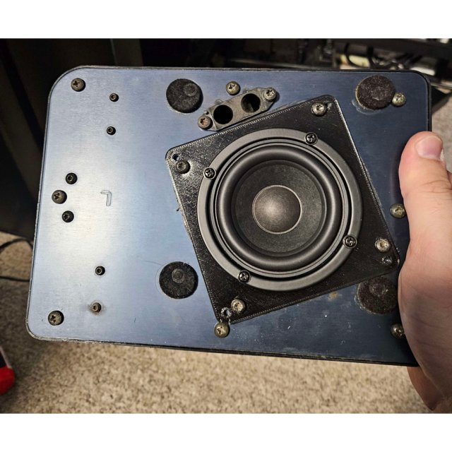 Speaker Adapter Plate — source image