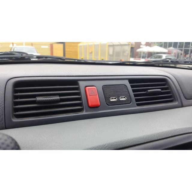 clock to USB mount — source image