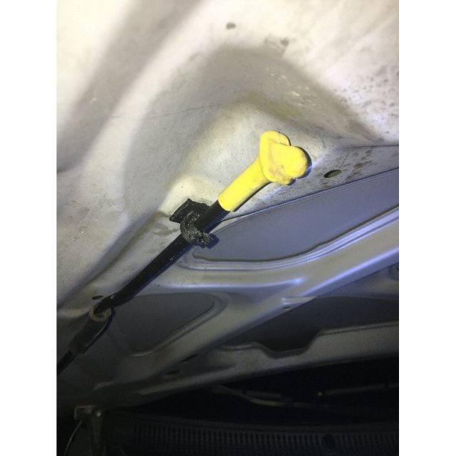 Hood Rod Prop Holder — source image