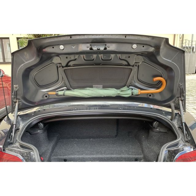 E85 umbrella holder Regenschirmhalter — source image