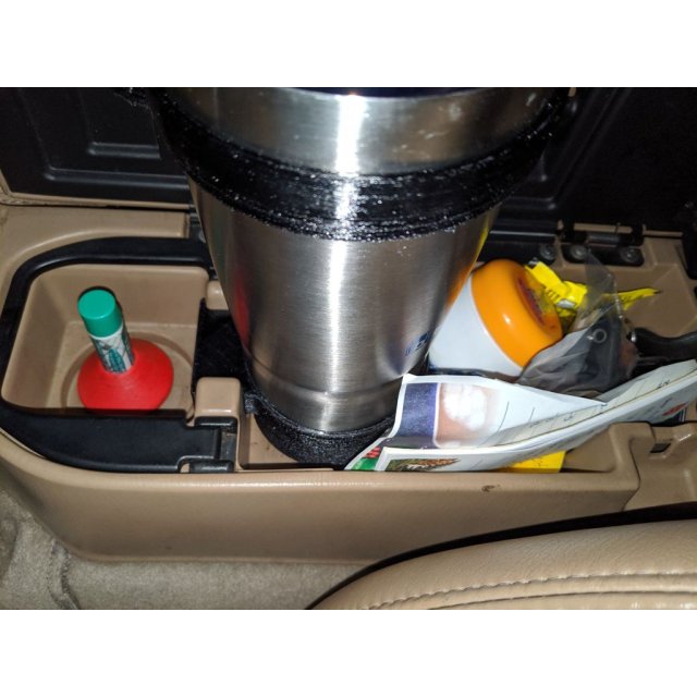 big cupholder — source image