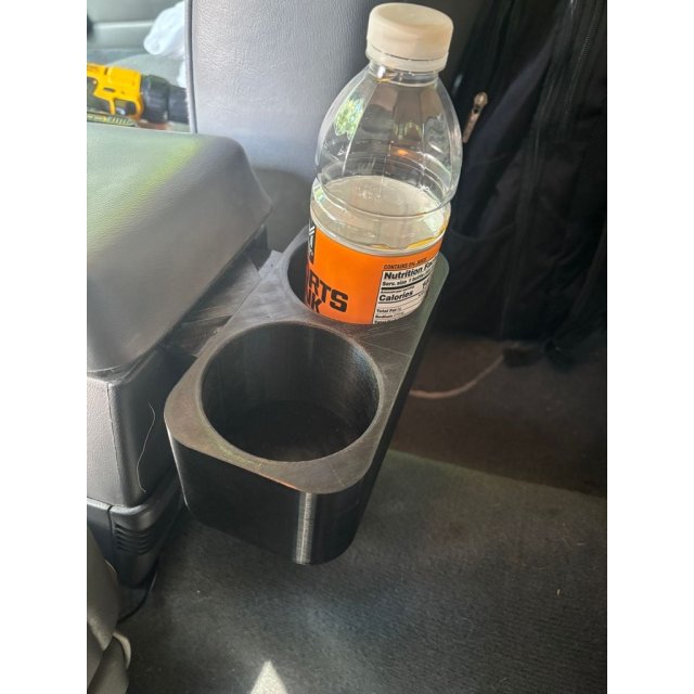 Rear Cup Holder — source image