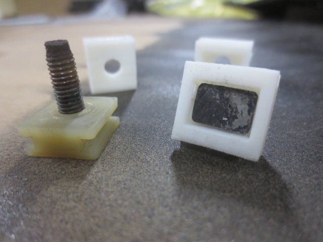 3rd Brake Light Stud Retainer — source image