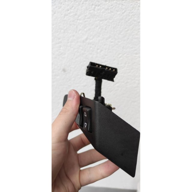 Window Switch Panel Clip — source image