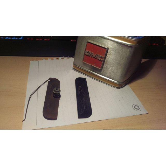Cab Molding Clip — source image