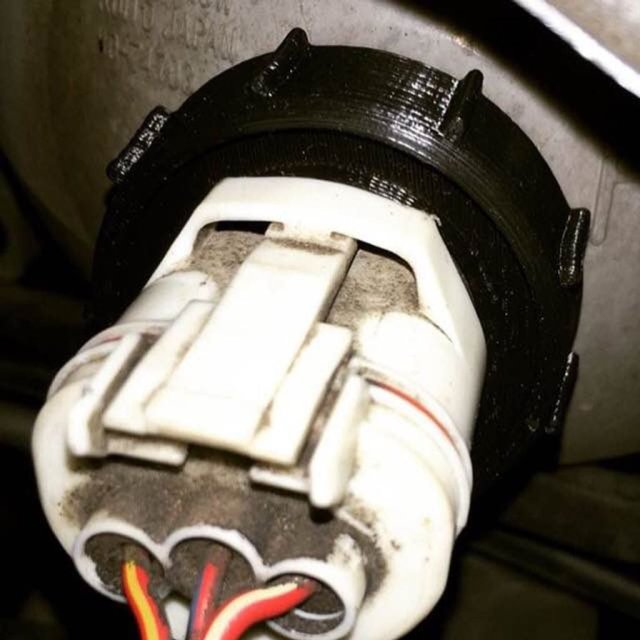 Headlight Bulb Retainer — source image