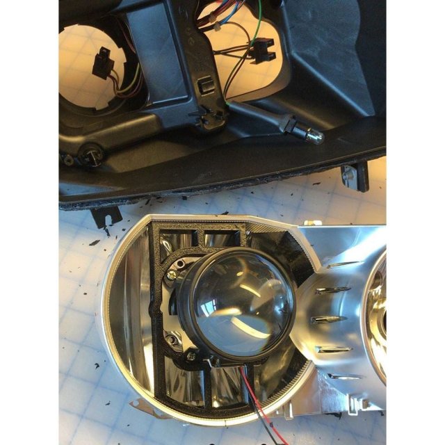Headlight projector bracket — source image