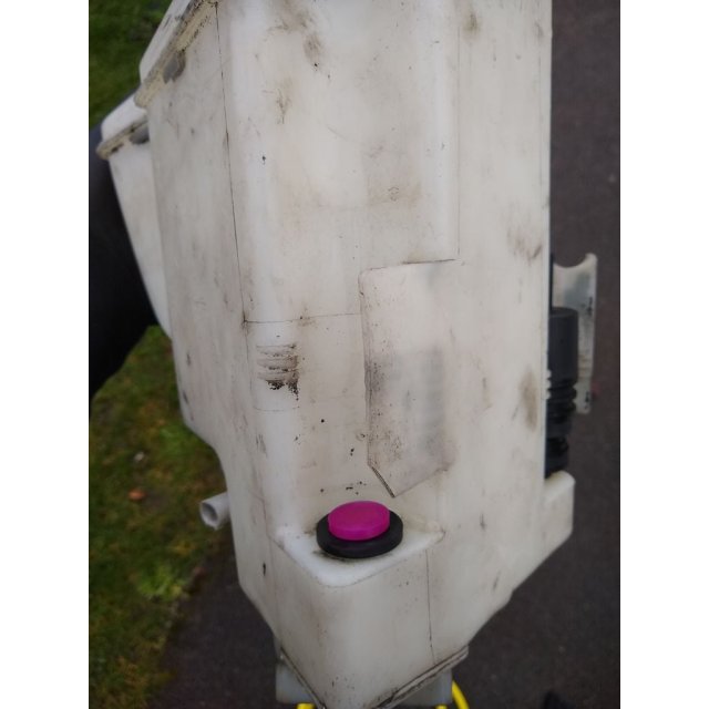 Headlight Washer Plug — source image