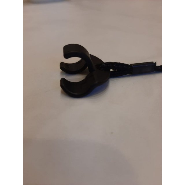 parcel shelf clip — source image