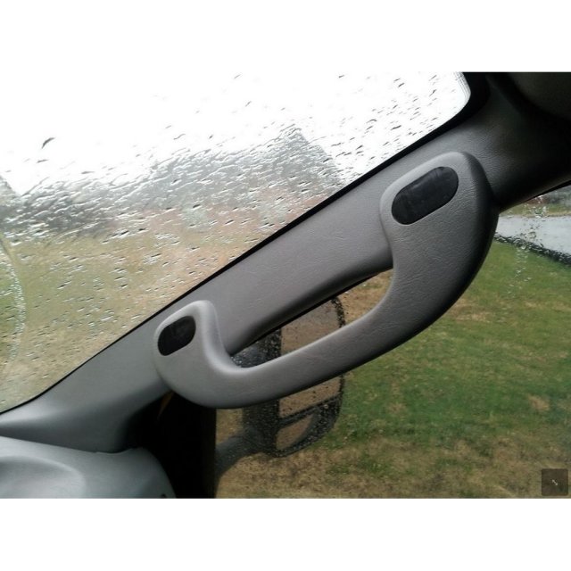 A-pillar grab handle caps — source image