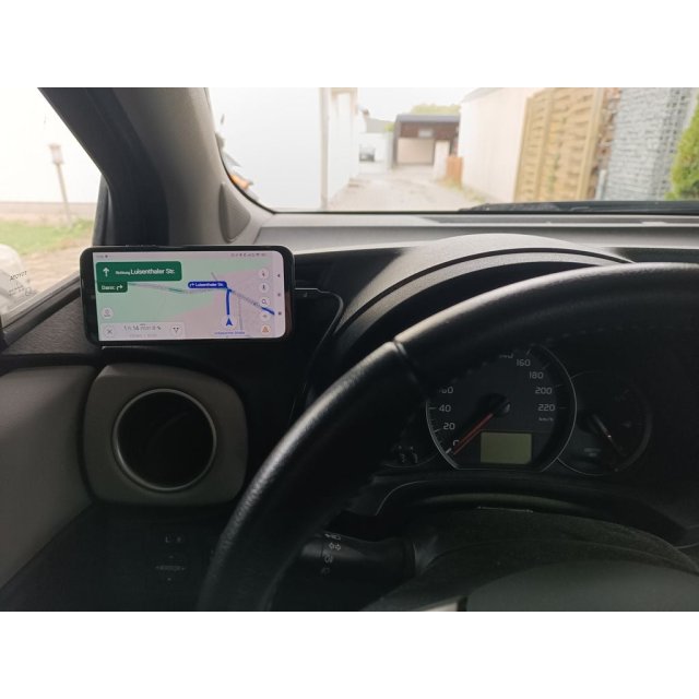 Smartphone Holder — source image