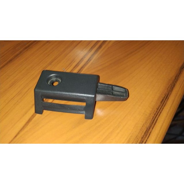 Trunk Luggage Slider — source image