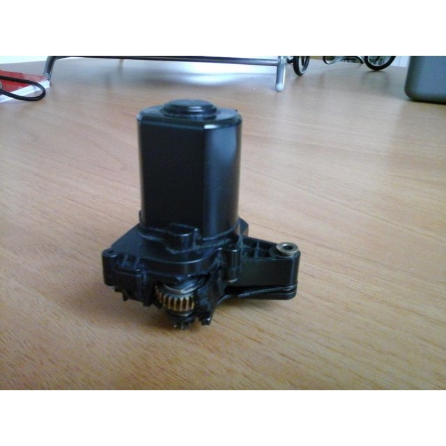 power folding side mirror gearbox cover — source image