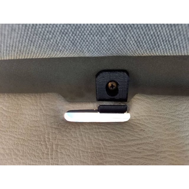 Sun Visor Clip — source image