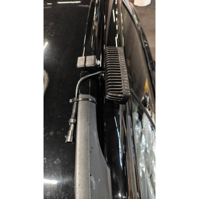 Roof rail mount — source image