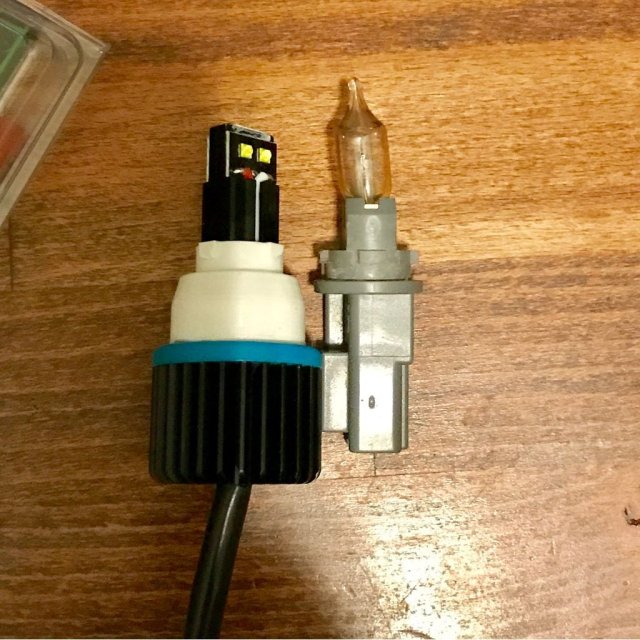 Reverse Light Bulb Adapter — source image