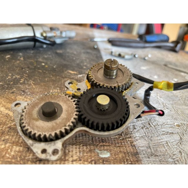 Sunroof gear — source image