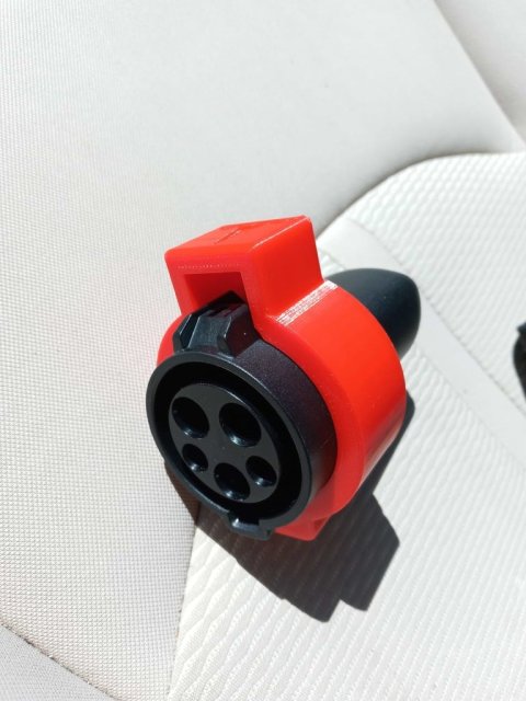 Charger Lock — source image