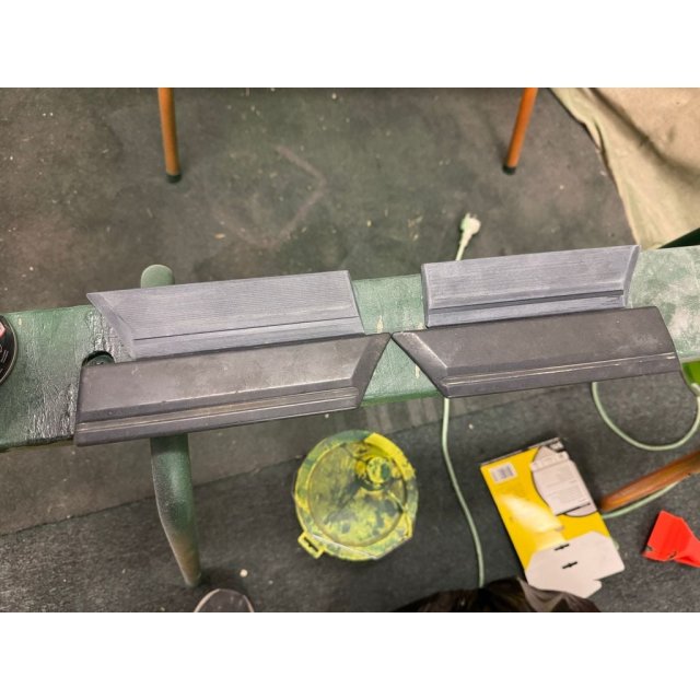 Quarter Panel Side Moulding — source image