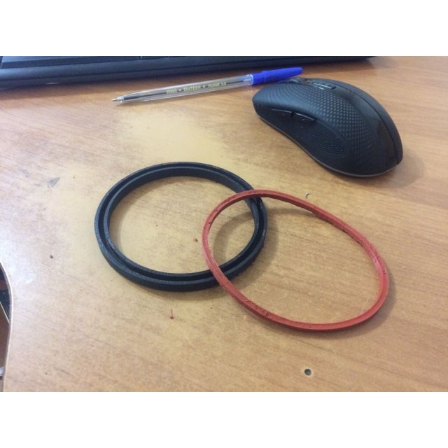 Headlamp cover gasket/seal mold — source image