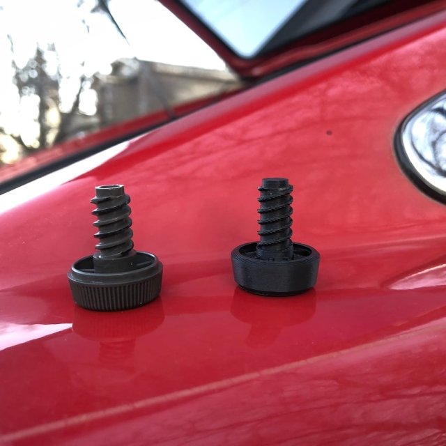 Spare Tire Panel Thumbscrew — source image