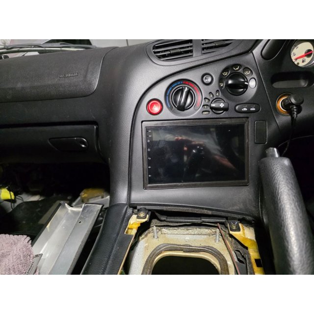 Android Stereo Bezel — source image