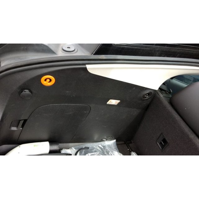 Trunk Shelf Retaining Clip — source image