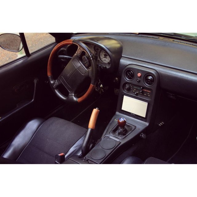 Double DIN Head Unit Mount — source image