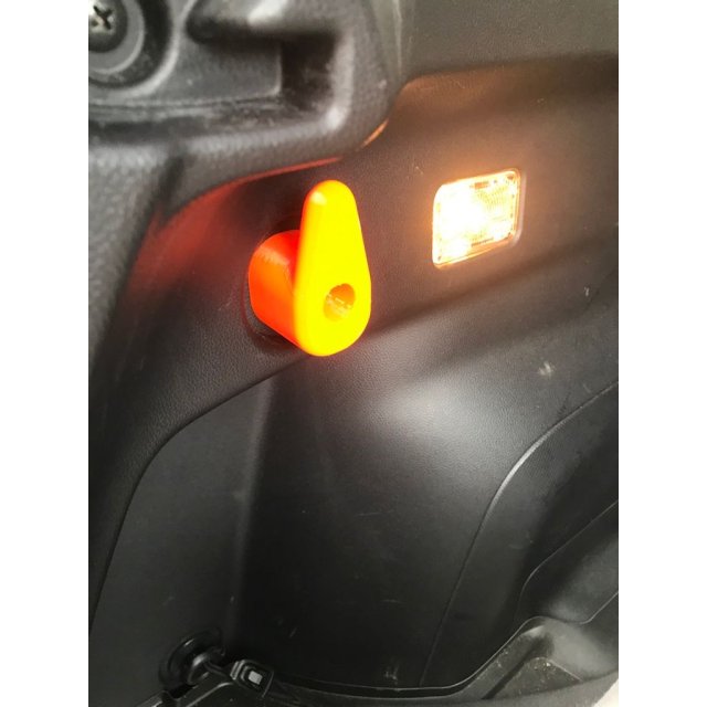 Trunk Hook — source image