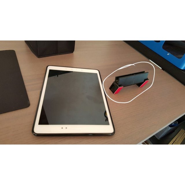 Ashtray Tablet Stand — source image