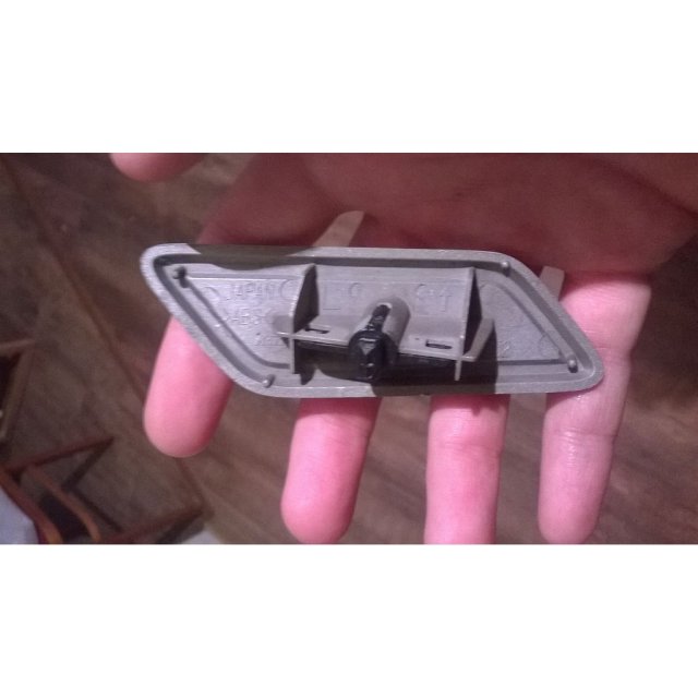 Headlight washer case — source image