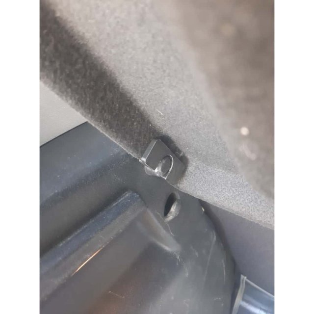 Parcel Shelf Clip — source image