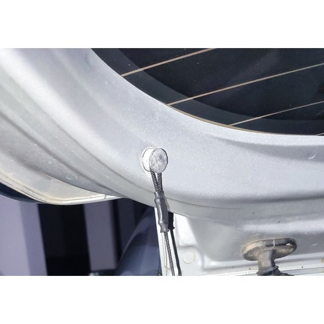 Parcel Shelf Clip — source image