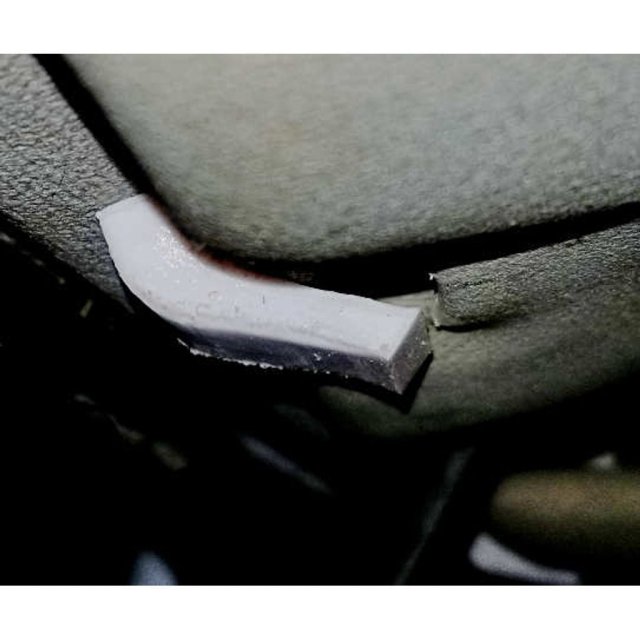 Sun Visor Clip — source image