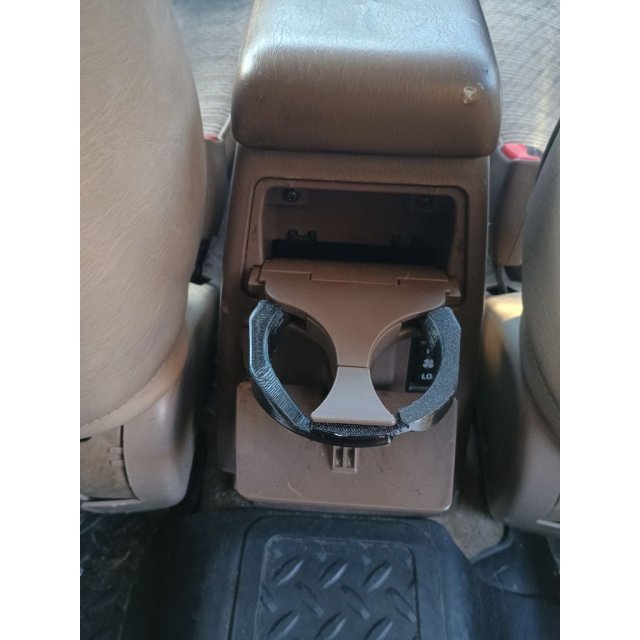 Rear Drink Holder Arms — source image