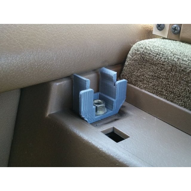 Parcel Shelf Rear Clip — source image