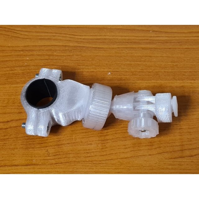 GH Mio MiVue mirror holder — source image