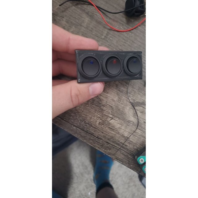 3-switch mount — source image