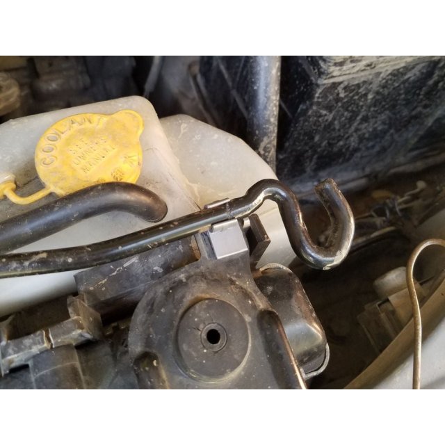 Hood Prop Retaining Clip — source image
