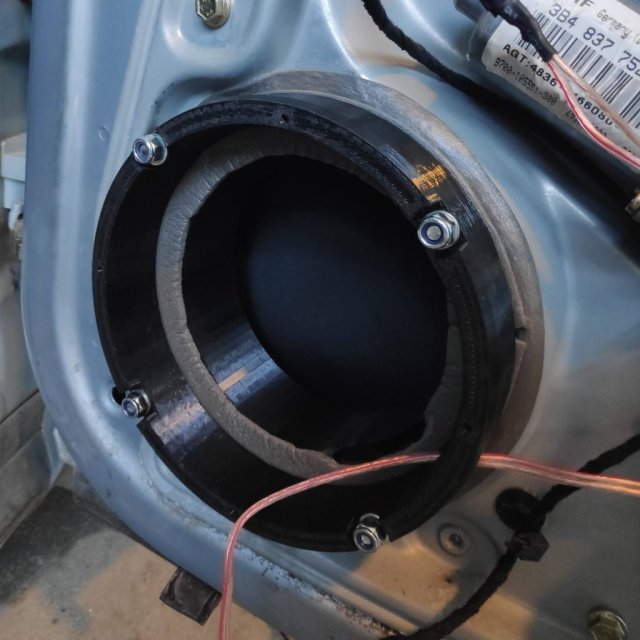 Speaker Adapter — source image